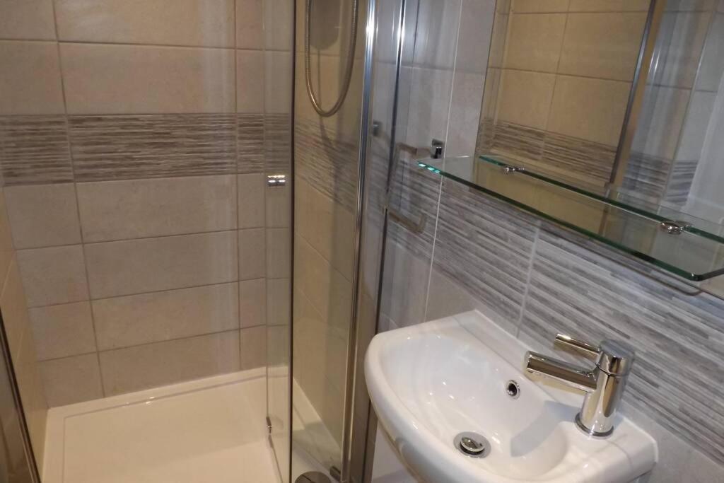 Iscraig Bach-Cosy 2 Bed Apartment-Close To Beach Триадър Екстериор снимка